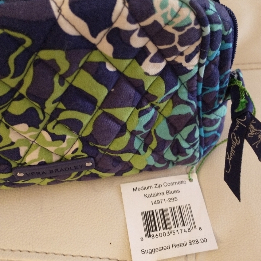 Brand new with tags Vera Bradley Large Cosmetic Bag Pattern: Katalina Blues - Picture 6 of 7